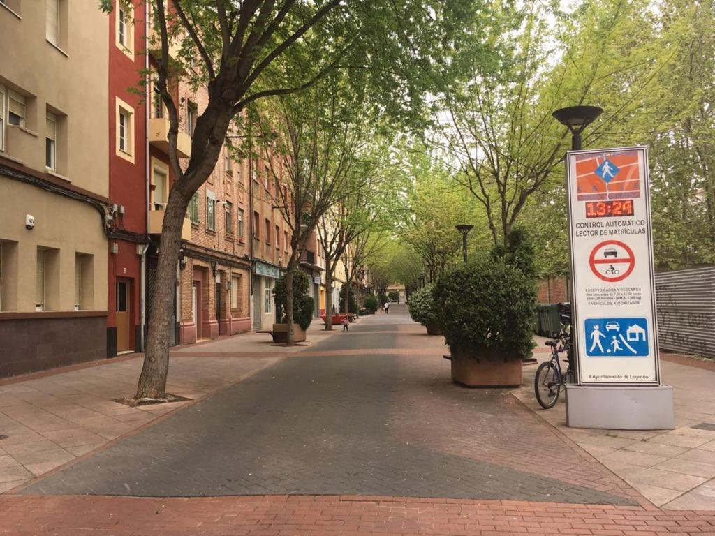 A 5 minutos Estac.Tren céntrico y estiloso Logroño Exterior foto